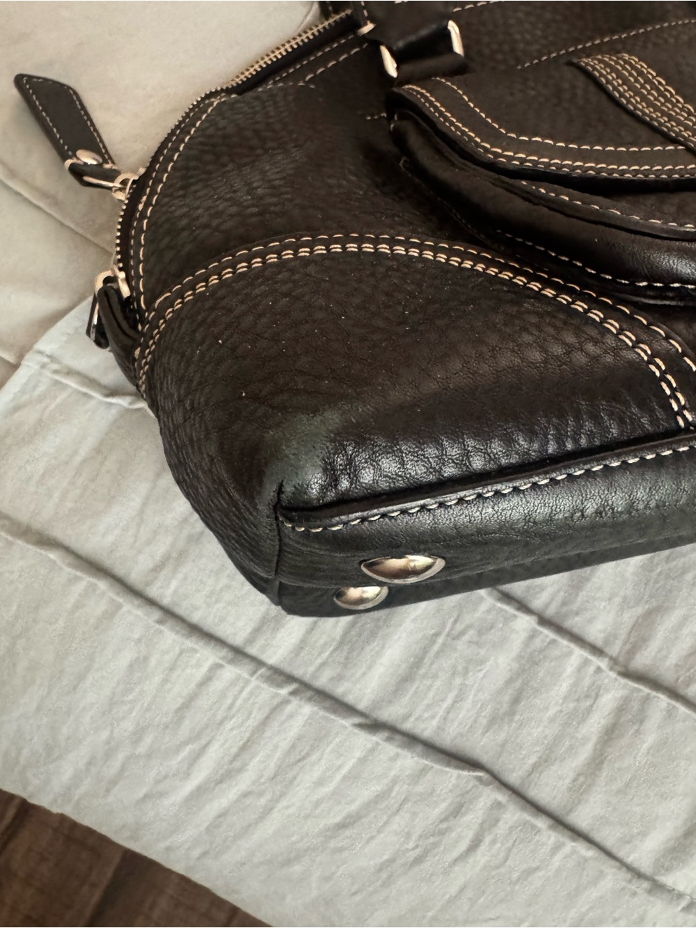 PRE-LOVED ,and  like new, , Coach Hampton  black Pebbled Leather Domed  satchel - Picture 11 of 11
